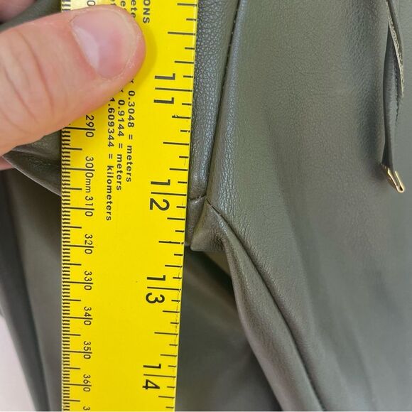 Marc by Andrew Marc Drawstring Faux Leather Pants Army Green Womens M Streetwear - Picture 8 of 9